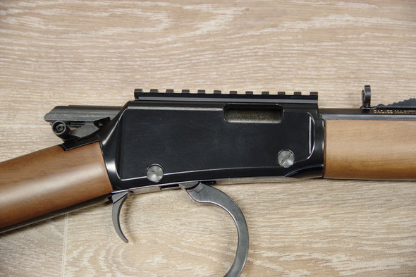 S/H HENRY H001TMLB LEVER ACTION RIFLE .22WMR (FQ659)