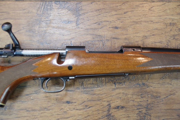 S/H WINCHESTER 70 BOLT ACTION RIFLE 222 (EF527)