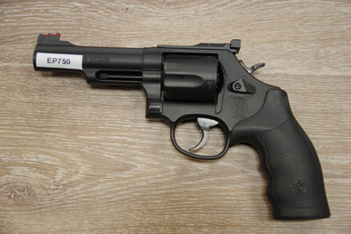 S/H SMITH & WESSON 69 REVOLVER 44 MAGNUM (EP750)