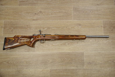 S/H SAVAGE 93R17 BTVS BOLT ACTION RIFLE 17 HMR (FK078)