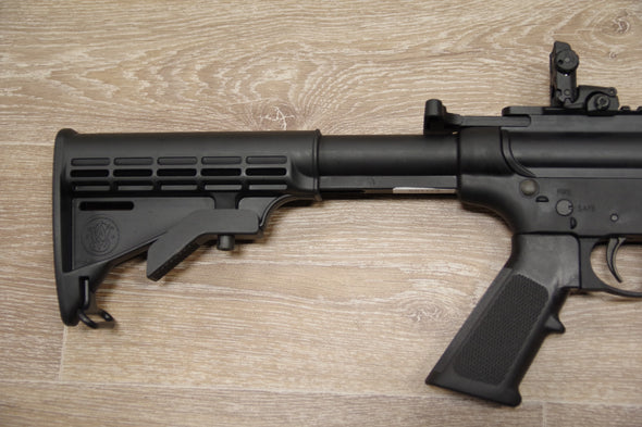 S/H SMITH & WESSON M&P 15/22 SEMI AUTO RIFLE .22LR (FO195)