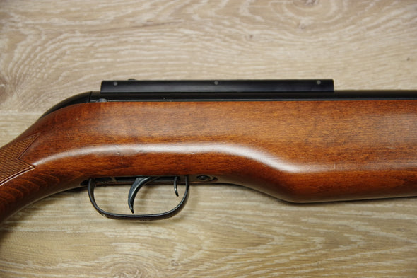 S/H GAMO CFX ROYAL AIR RIFLE .22 (FD221)