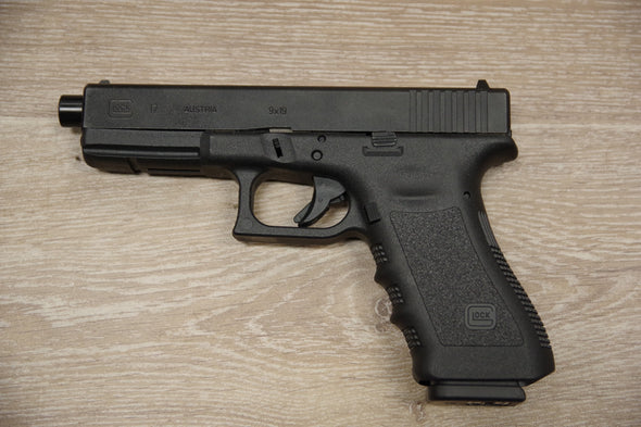 S/H GLOCK 17 SEMI AUTO PISTOL 9MM (FF015)