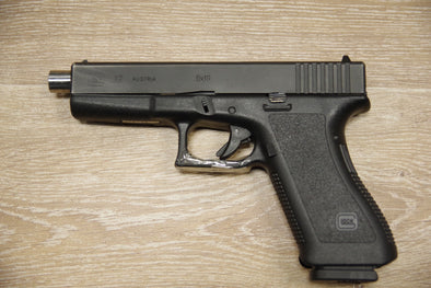 S/H GLOCK 17 SEMI AUTO PISTOL 9MM (FG824) 