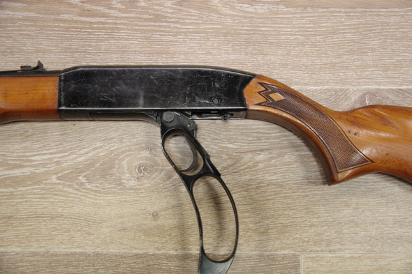 S/H WINCHESTER 250 LEVER ACTION RIFLE .22LR (FB223)