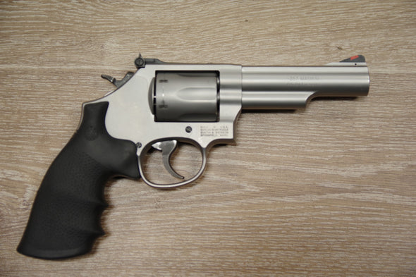 S/H SMITH & WESSON 66-8 REVOLVER 357 MAGNUM (FH165)